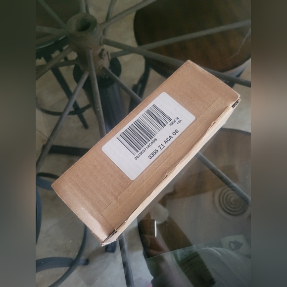 NWT Victoria’s Secret Acai Cotton Moisture Complex Weightless Body Oil - Picture 2 of 2